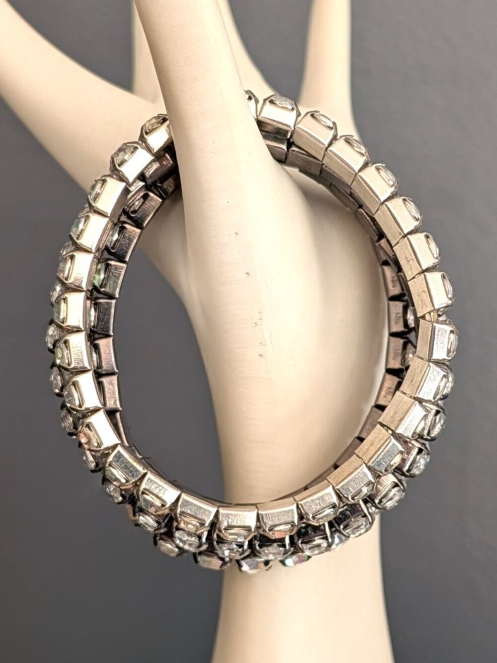 Bundle of 4 metal stretch bracelets with clear and aurora borealis beads - Picture 3 of 8